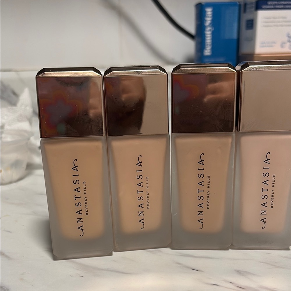 Anastasia Beverly Hills Foundation - Cream